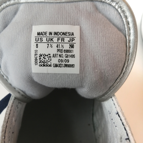 BNWOT Adidas LA Trainer metallic silver - Picture 8 of 10